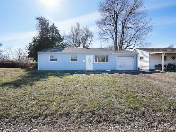 40 Saint Justin Drive, Sauget, IL 62206