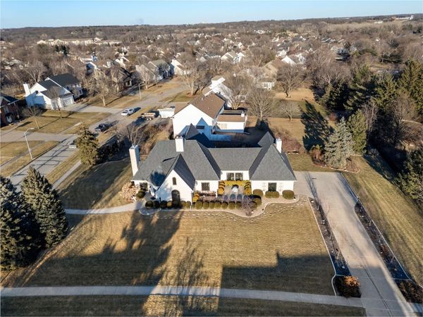 13953 Lake Shore Drive, Clive, IA 50325