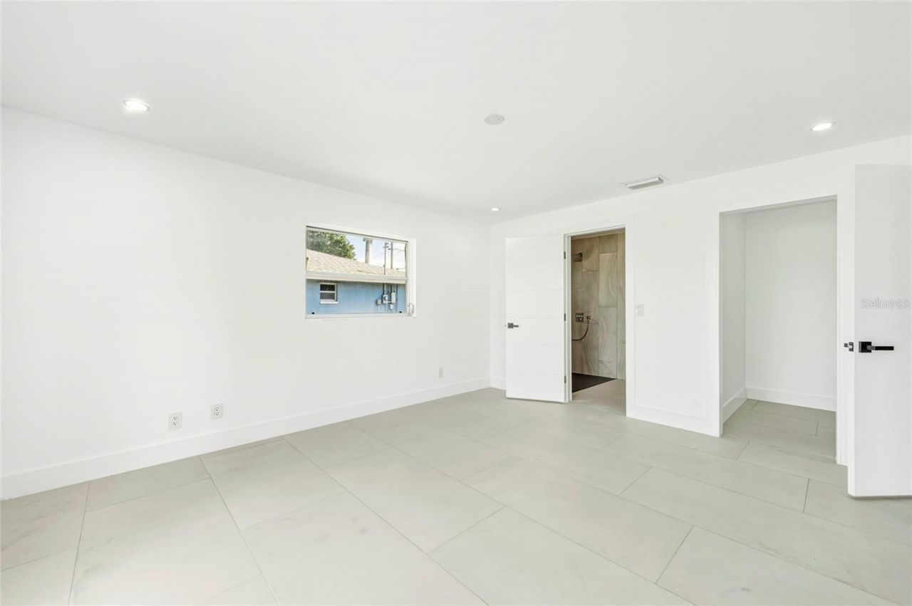 2031 SE 25th Lane, Cape Coral, FL 33904 Photo