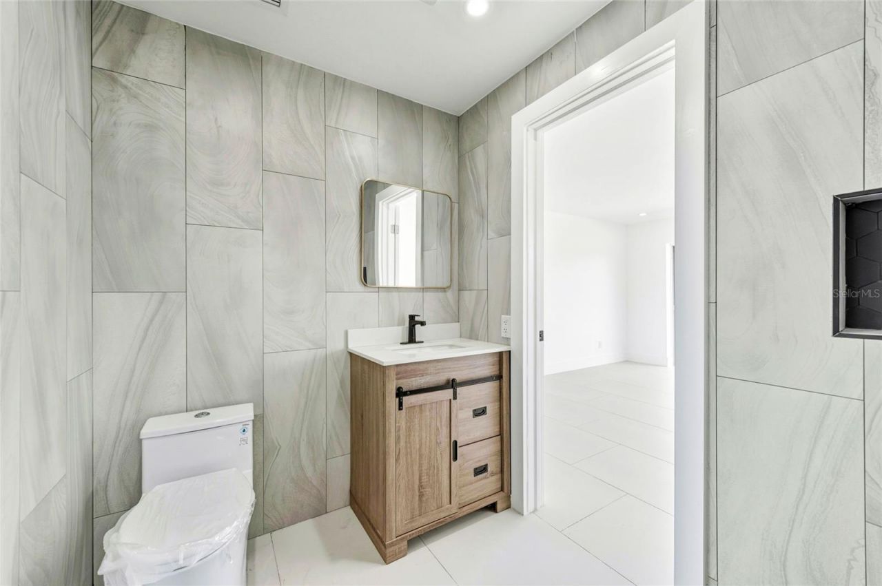 2031 SE 25th Lane, Cape Coral, FL 33904 Photo