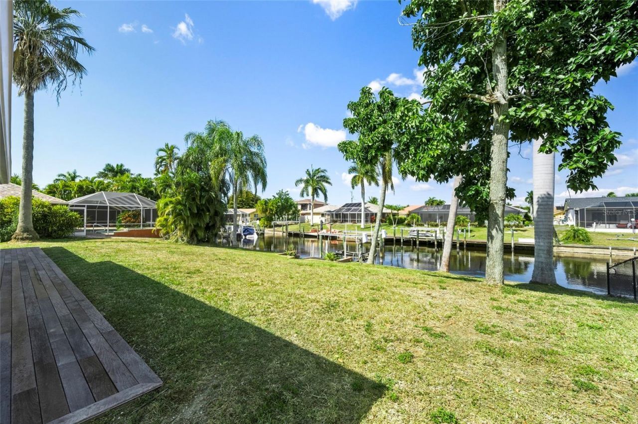 2031 SE 25th Lane, Cape Coral, FL 33904 Photo