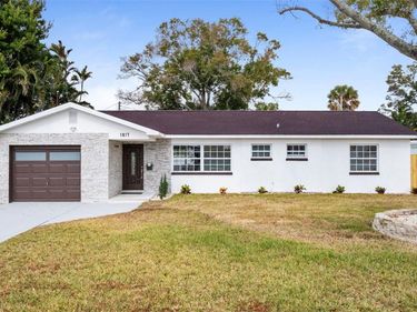 1817 OREGON AVENUE NE, ST PETERSBURG, FL 33703
