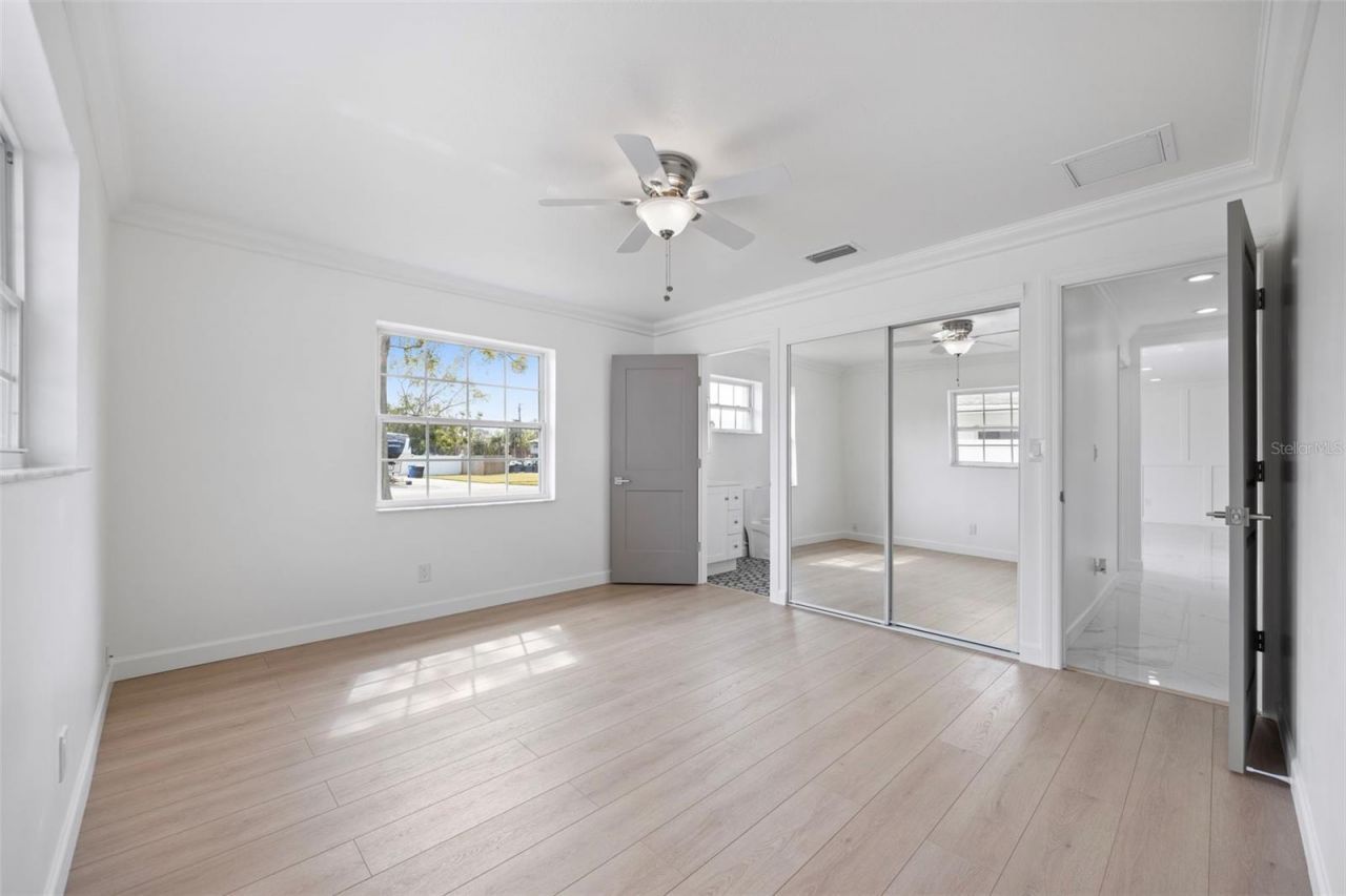 1817 Oregon Avenue Ne, Saint Petersburg, FL 33703 Photo