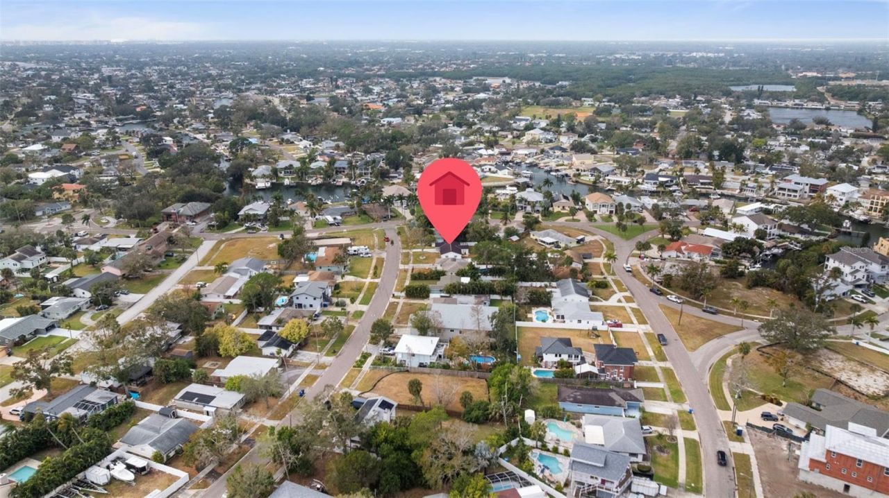 1817 Oregon Avenue Ne, Saint Petersburg, FL 33703 Photo