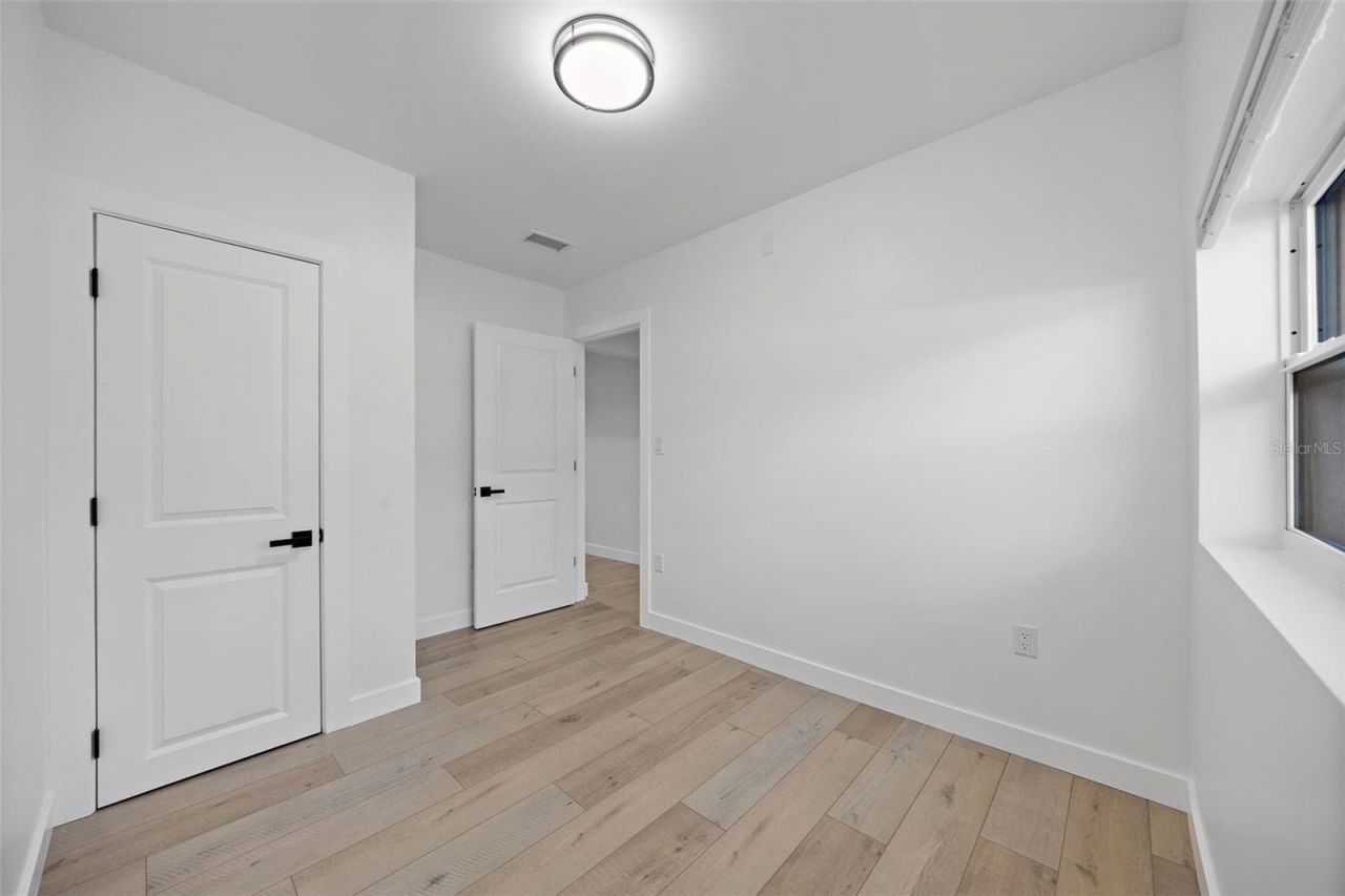 1600 Connecticut Avenue Ne, Saint Petersburg, FL 33703 Photo