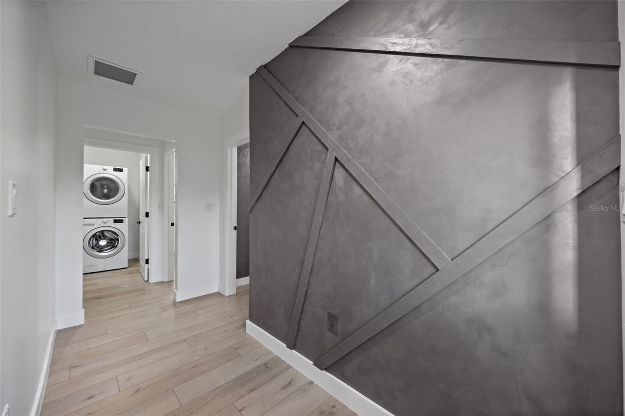 1600 Connecticut Avenue Ne, Saint Petersburg, FL 33703 Photo