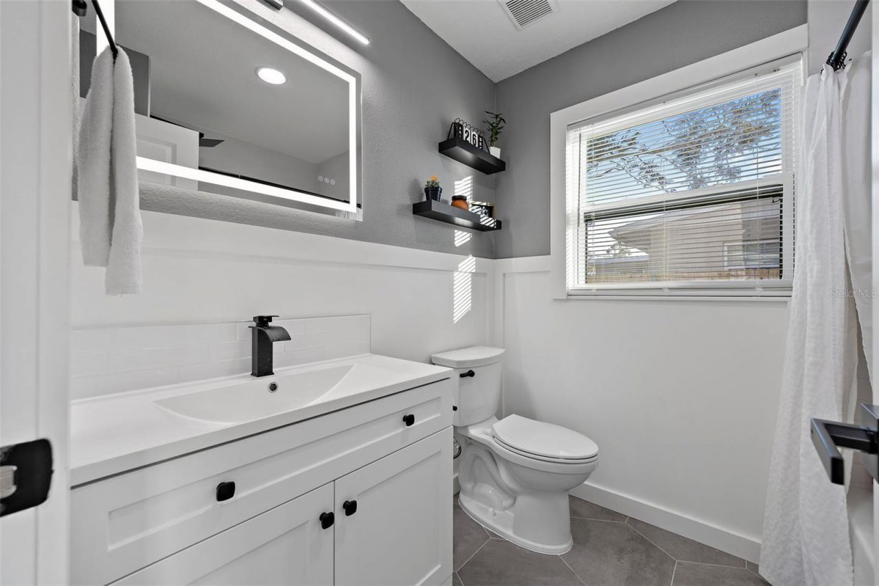 1600 Connecticut Avenue Ne, Saint Petersburg, FL 33703 Photo