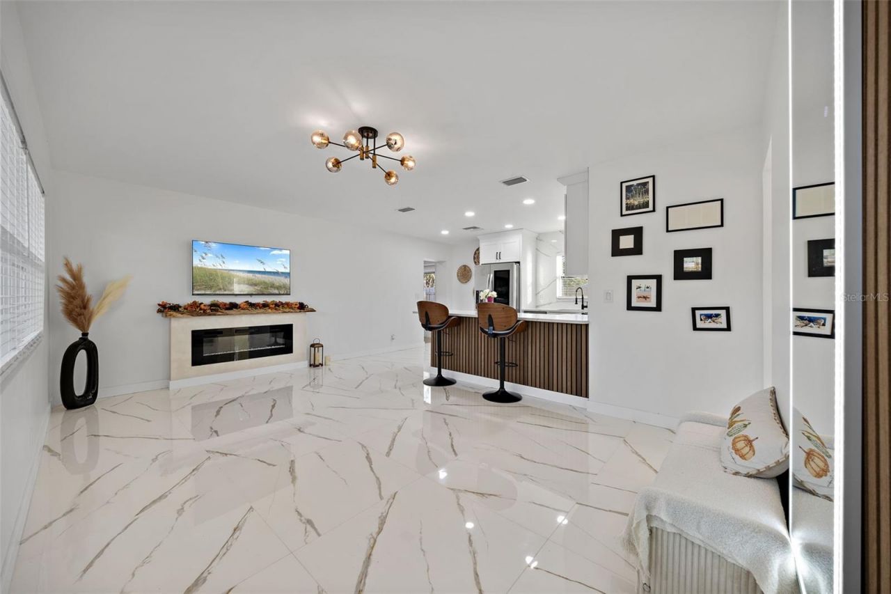 1600 Connecticut Avenue Ne, Saint Petersburg, FL 33703 Photo