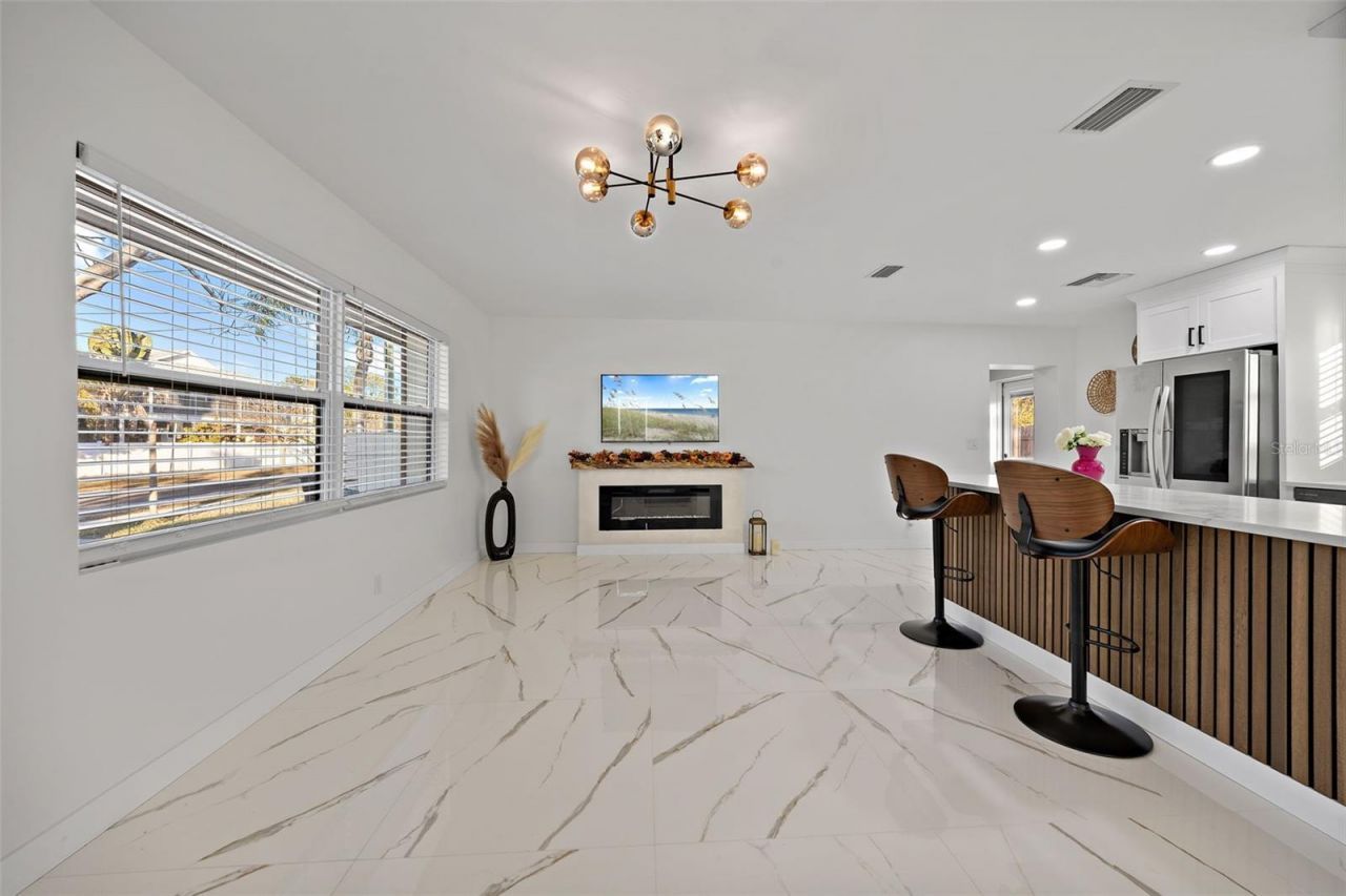 1600 Connecticut Avenue Ne, Saint Petersburg, FL 33703 Photo