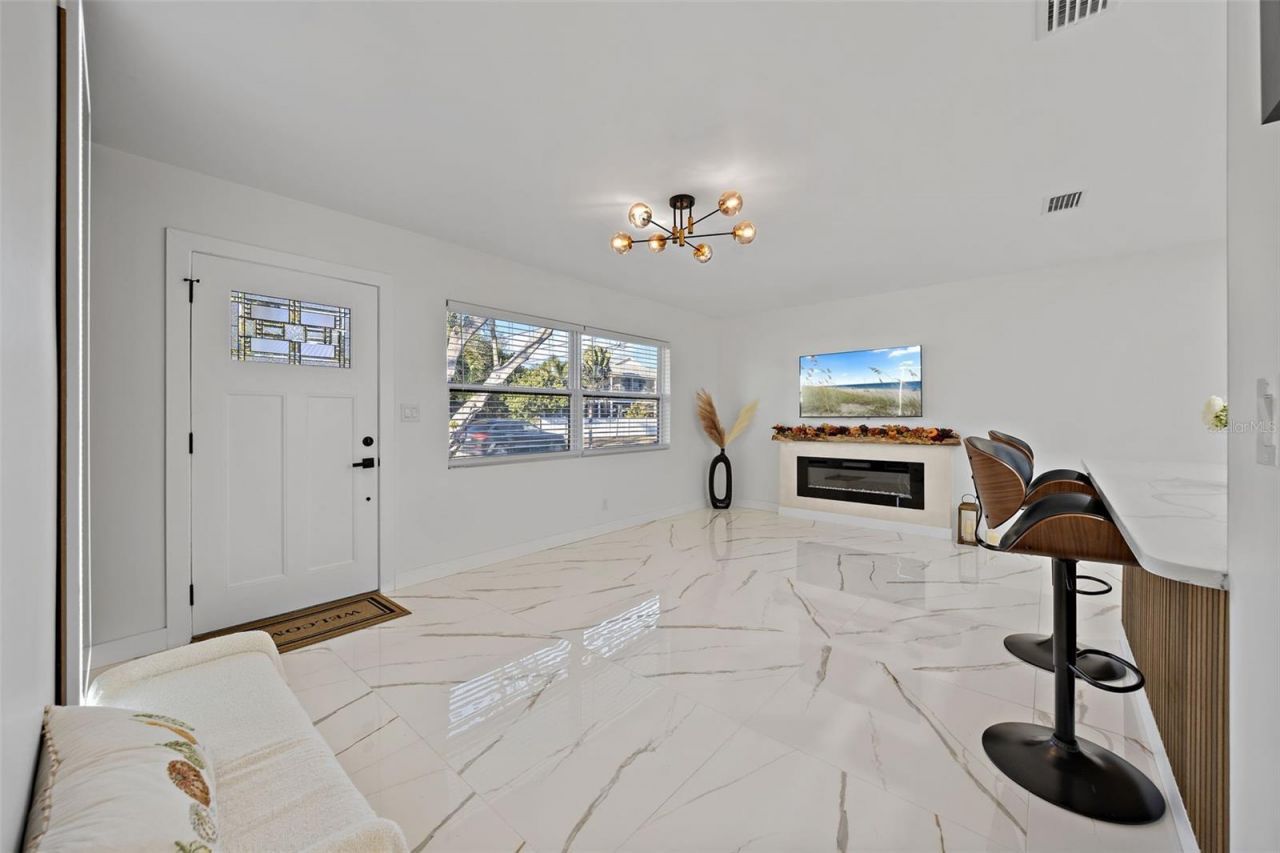 1600 Connecticut Avenue Ne, Saint Petersburg, FL 33703 Photo