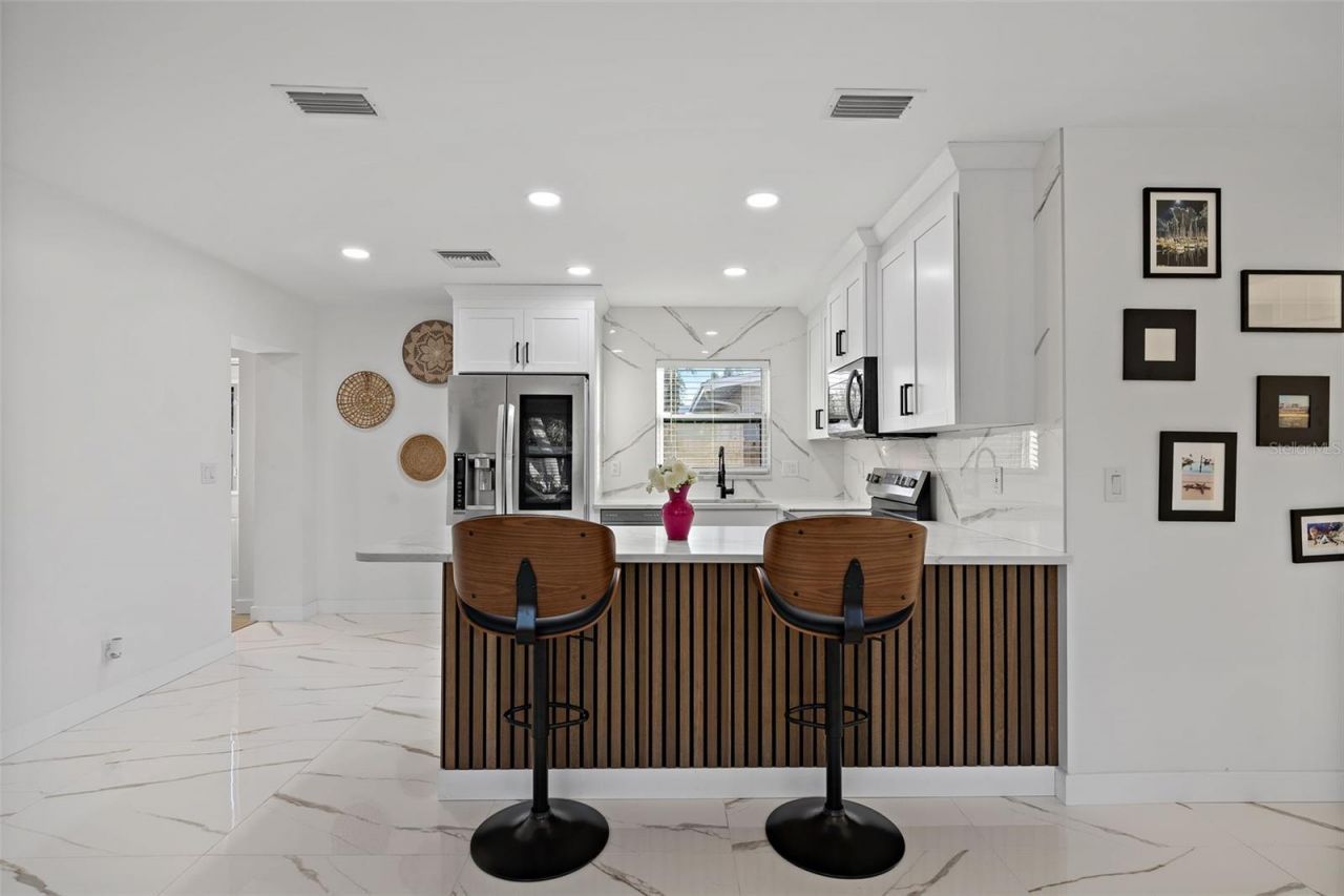 1600 Connecticut Avenue Ne, Saint Petersburg, FL 33703 Photo