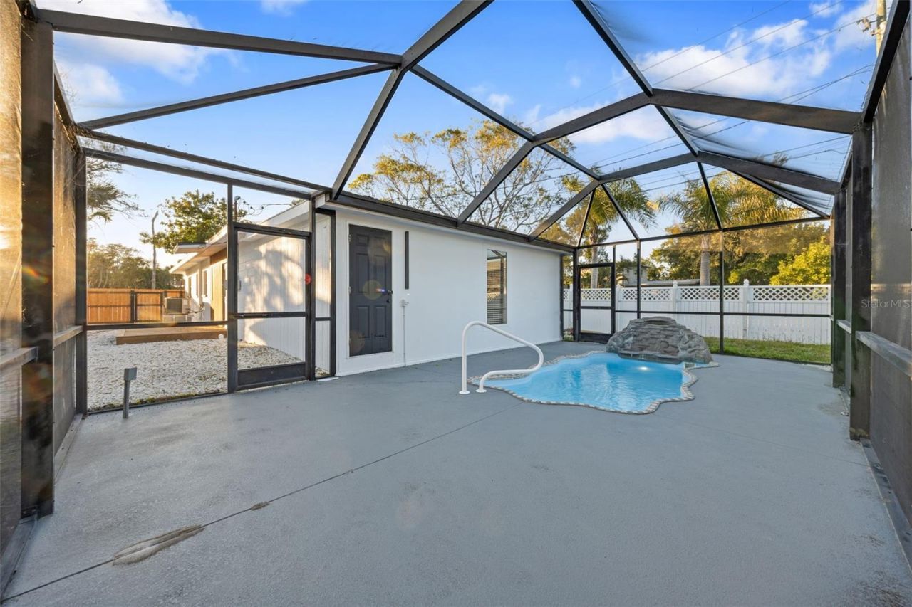 1600 Connecticut Avenue Ne, Saint Petersburg, FL 33703 Photo