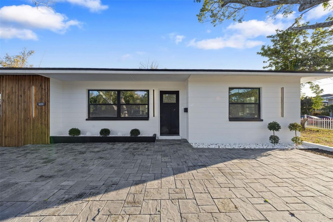 1600 Connecticut Avenue Ne, Saint Petersburg, FL 33703 Photo