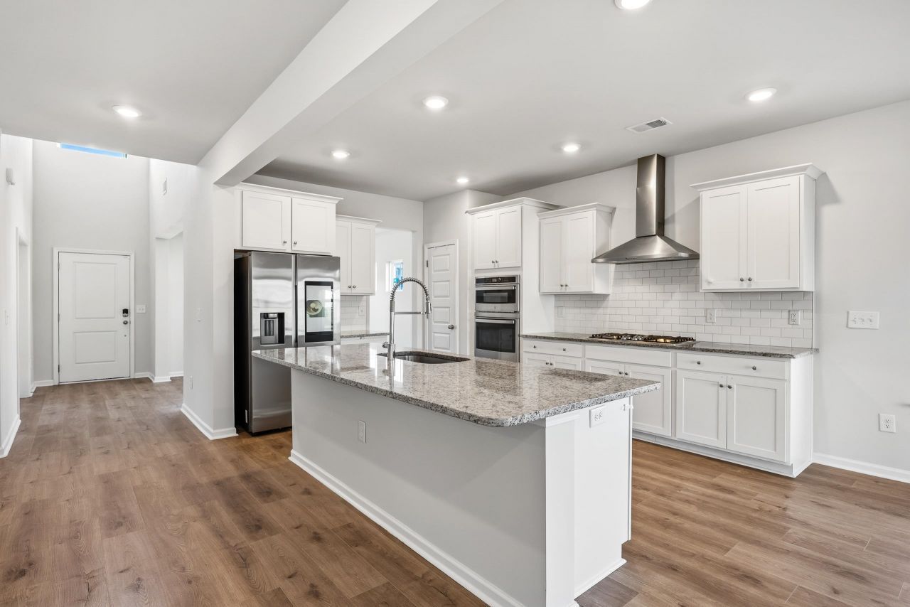 5724 Whitebark Dr. Photo 10