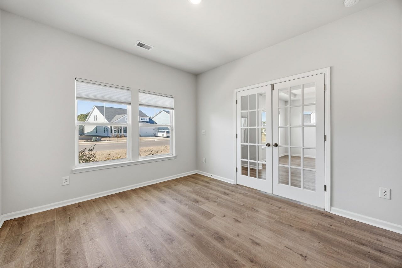 5724 Whitebark Dr. Photo 23