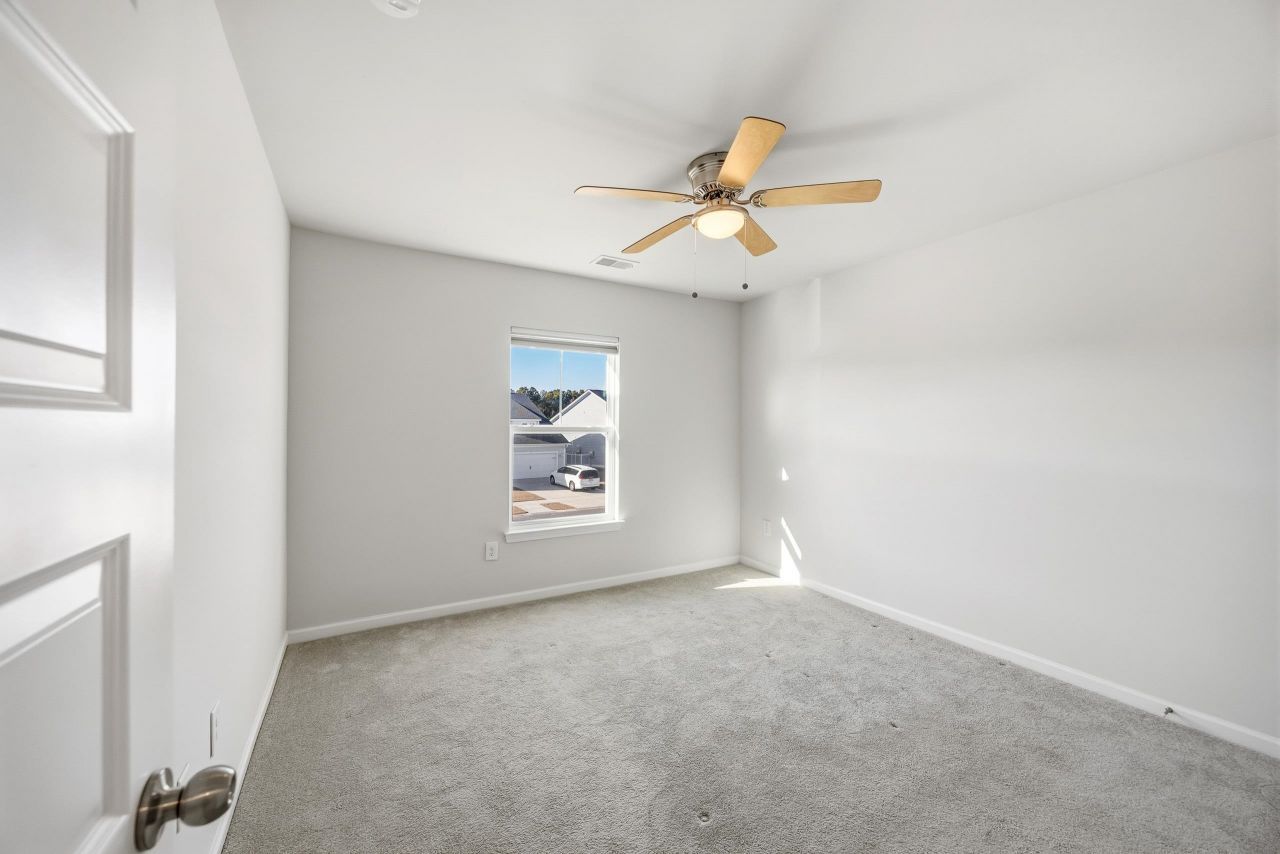 5724 Whitebark Dr. Photo 36