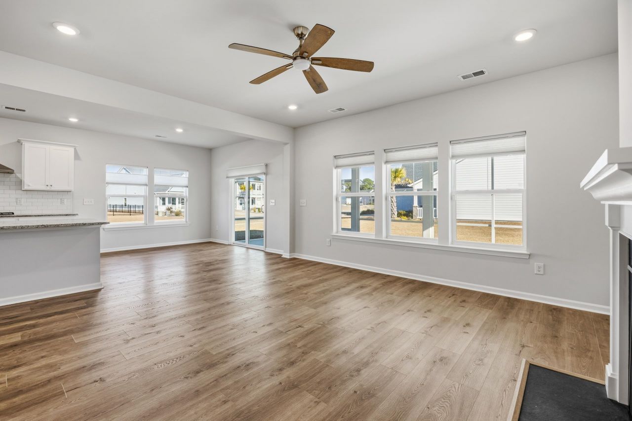 5724 Whitebark Dr. Photo 9