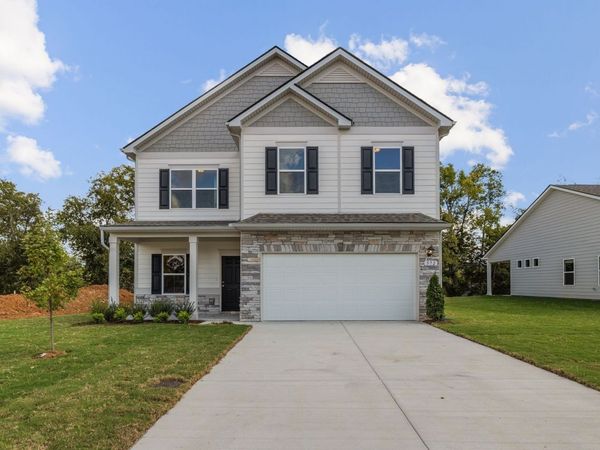 572 Nightengale Ridge Dr, Columbia, TN 38401