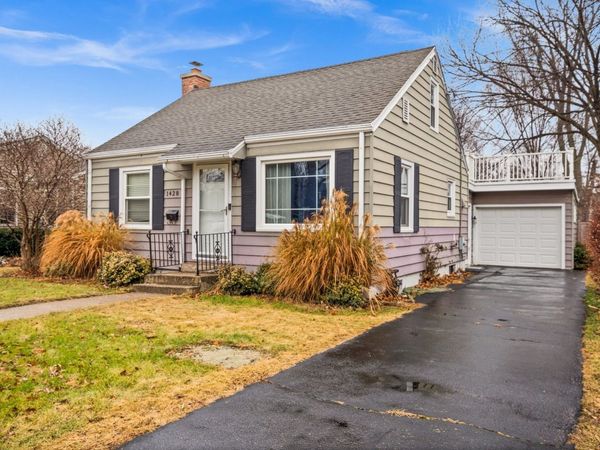 1428 S 3rd Street, St. Charles, IL 60174