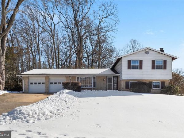 5105 HOLDEN STREET, FAIRFAX, VA 22032