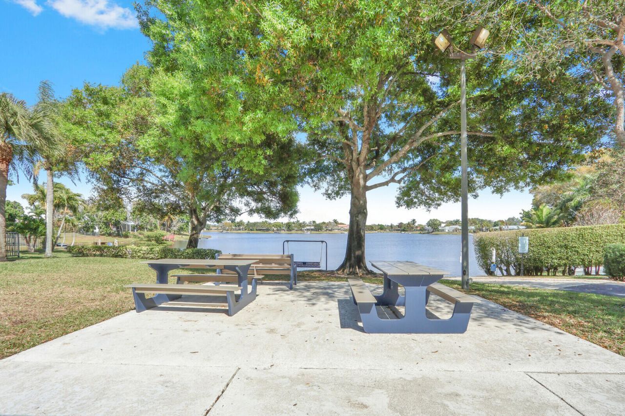 1575 Windship Circle, Wellington, FL 33414 Photo