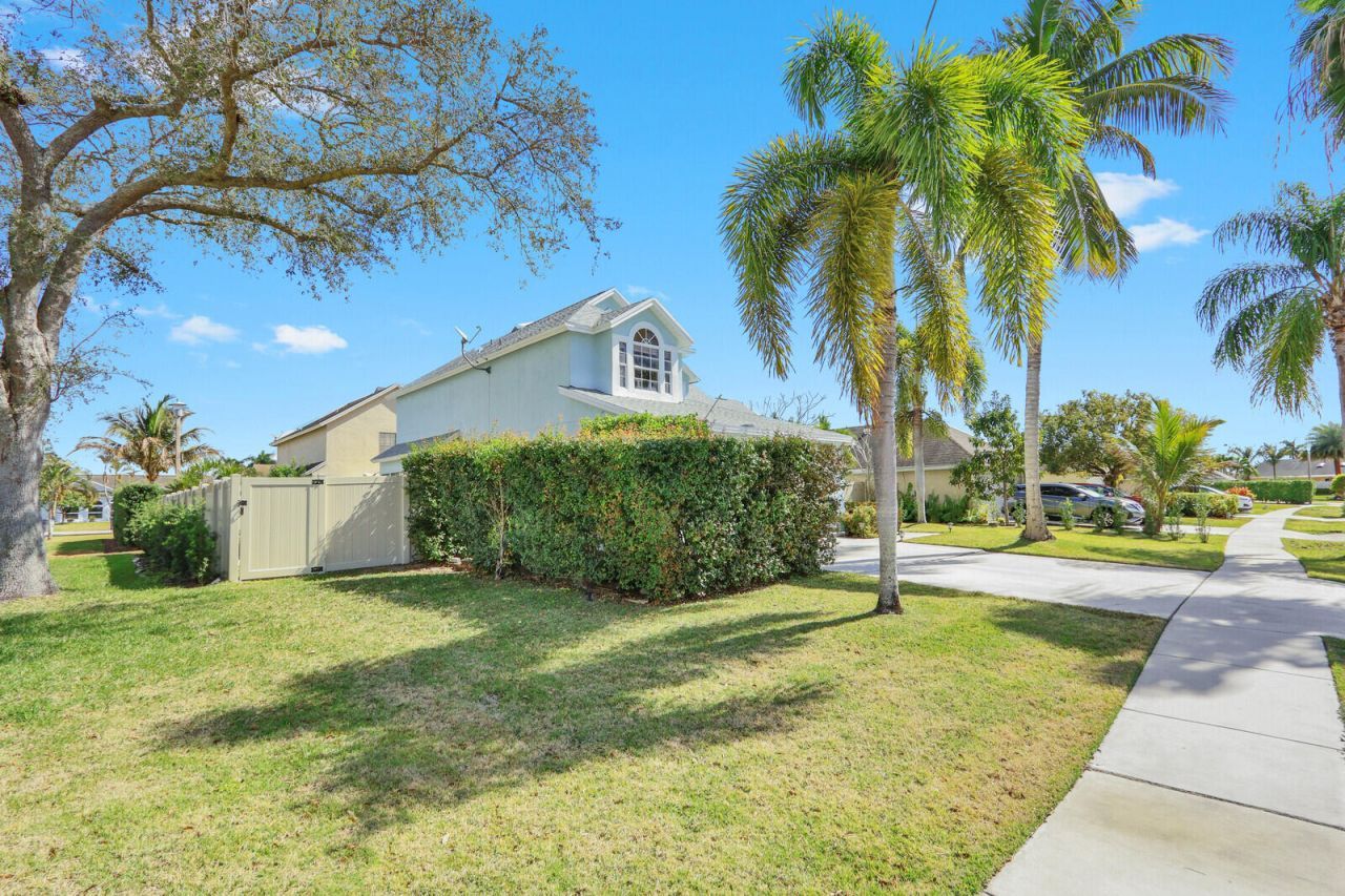 1575 Windship Circle, Wellington, FL 33414 Photo