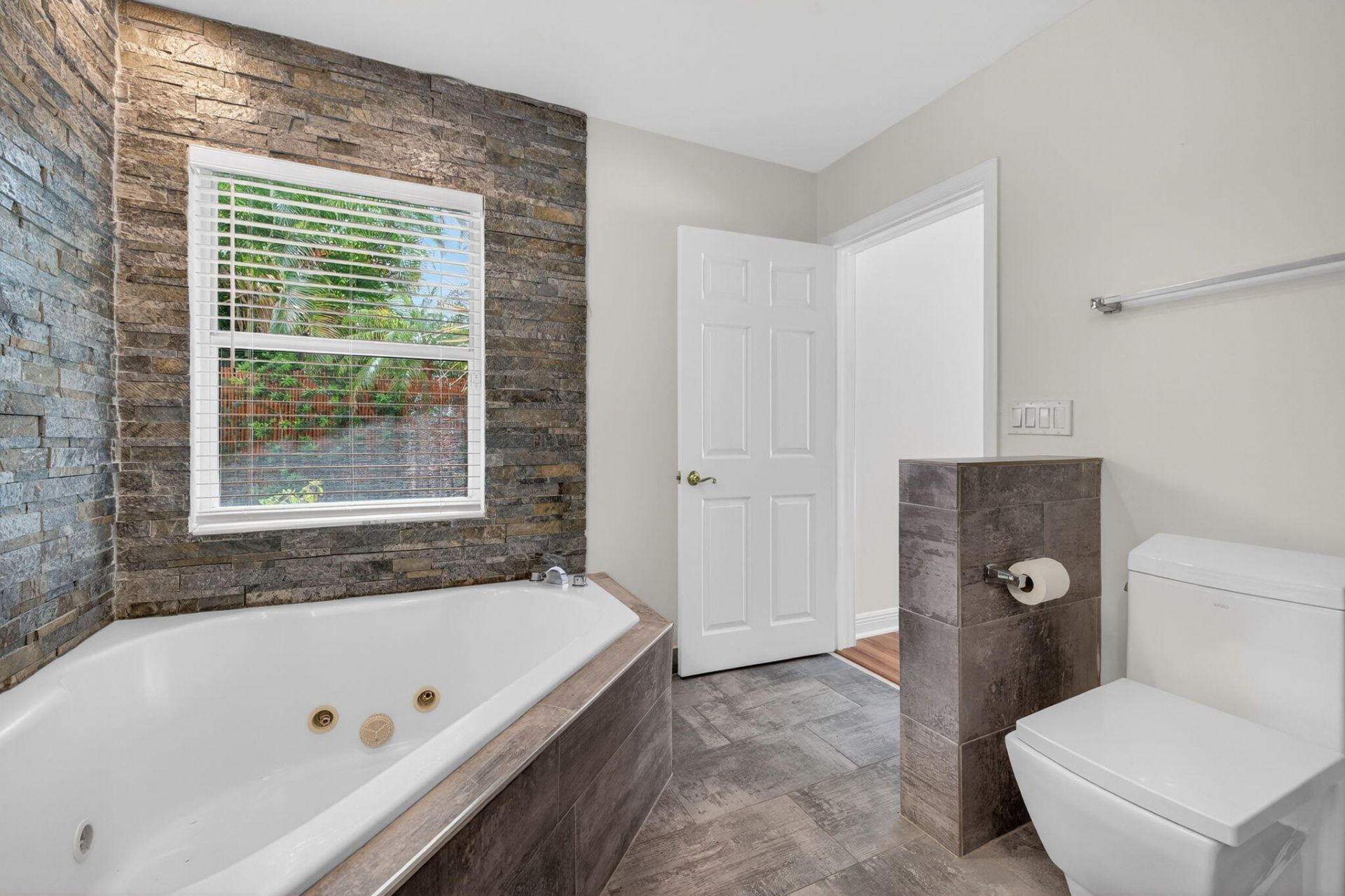 2808 NE 22nd Street, Fort Lauderdale, FL 33305 Photo