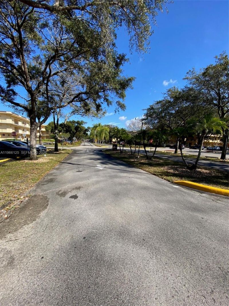 201 Berkley Rd, Unit 105, Hollywood, FL 33024 Photo