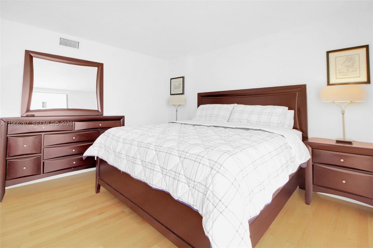 5757 Collins Ave , Unit 1003, Miami Beach, FL 33140 Photo