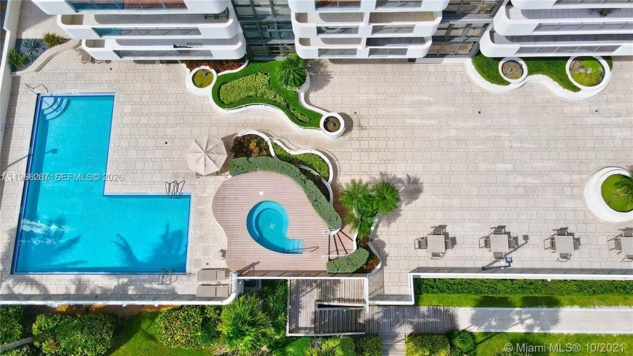 5757 Collins Ave , Unit 1003, Miami Beach, FL 33140 Photo