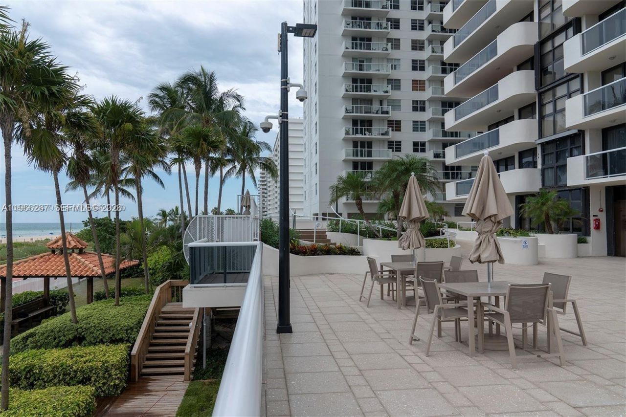 5757 Collins Ave , Unit 1003, Miami Beach, FL 33140 Photo