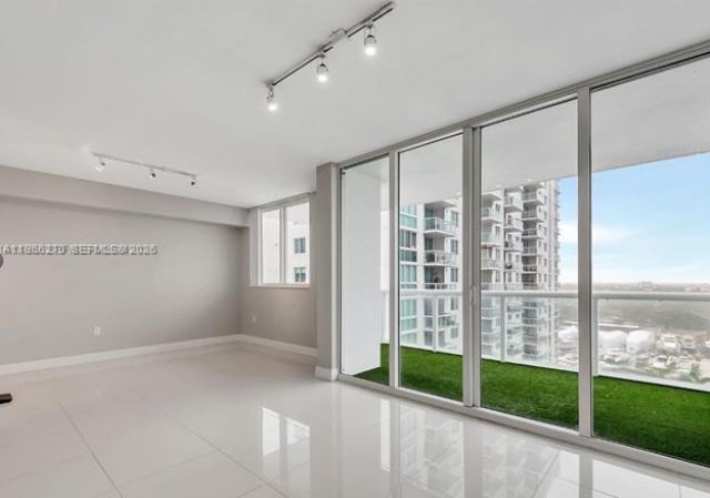 1871 NW S River Dr, Unit 1606, Miami, FL 33125 Photo
