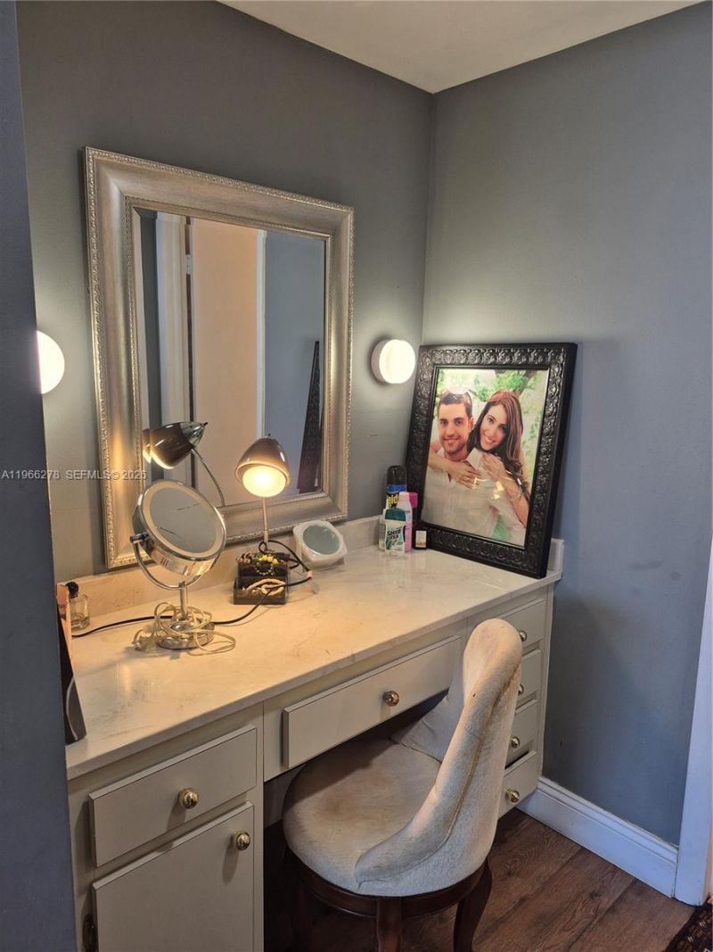 4001 Hillcrest Dr, Unit 416, Hollywood, FL 33021 Photo