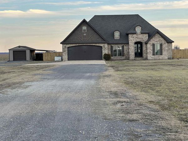 422 W State Street, Caraway, AR 72419