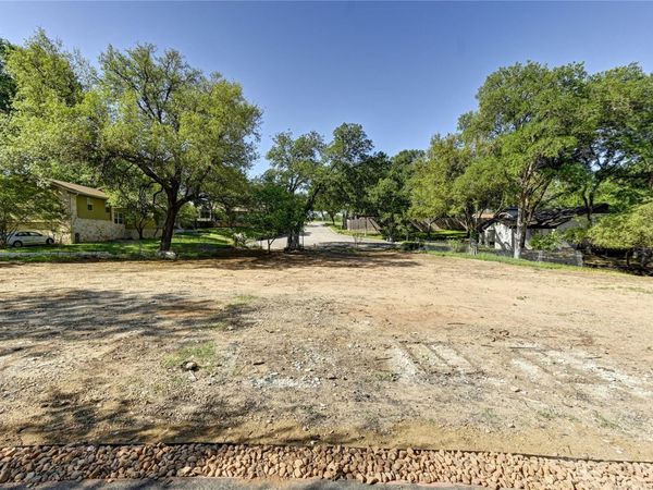 2000-2A Breeze HOLW, Austin, TX 78741