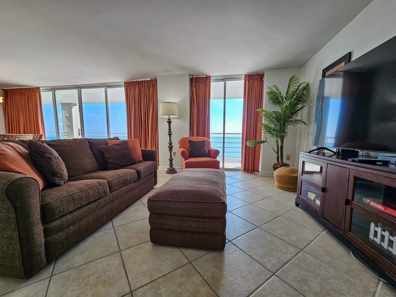 9840 Queensway Blvd. Photo 11