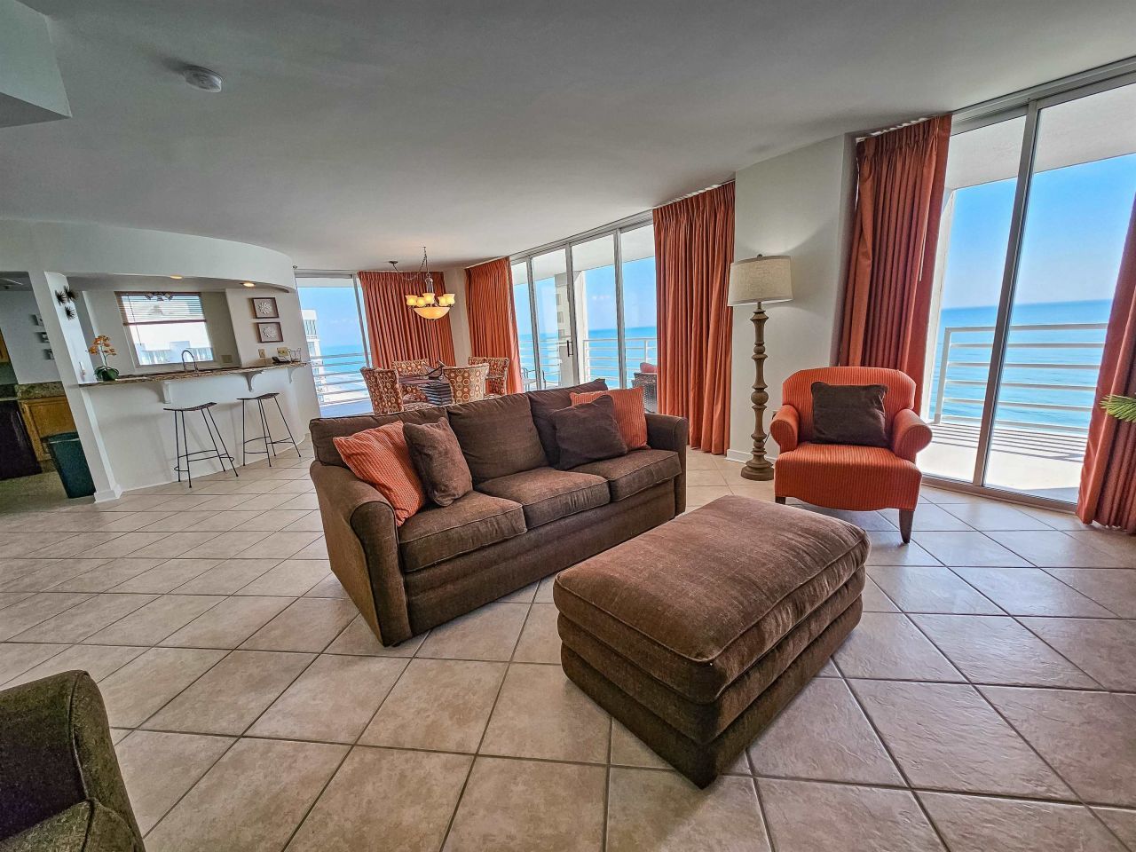 9840 Queensway Blvd. Photo 12