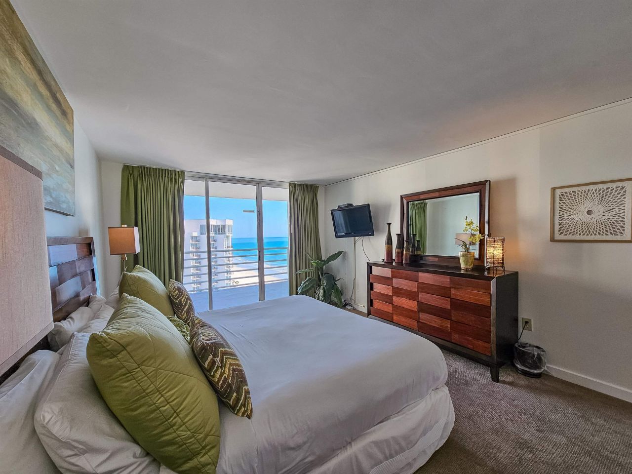 9840 Queensway Blvd. Photo 29