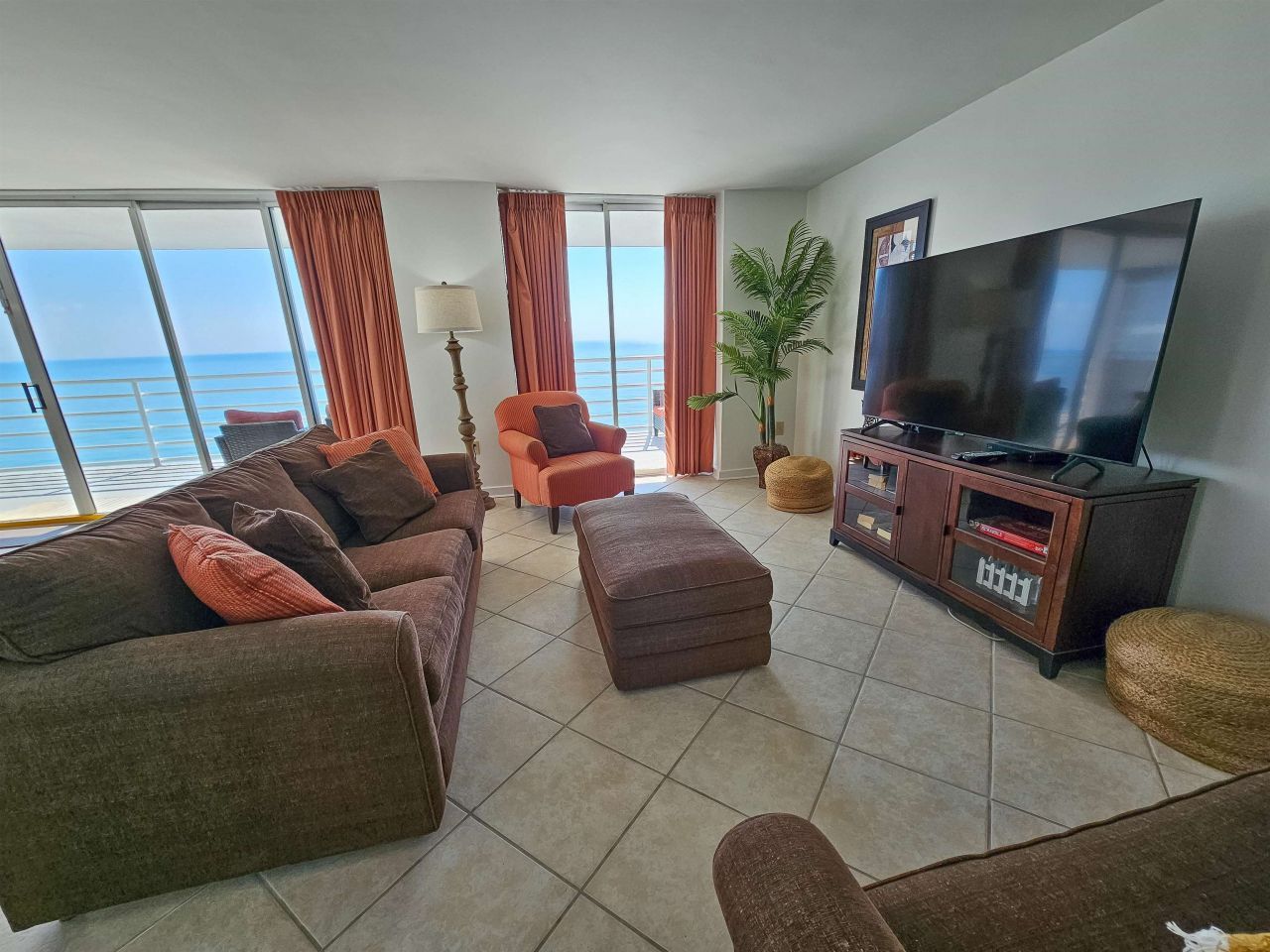 9840 Queensway Blvd. Photo 9