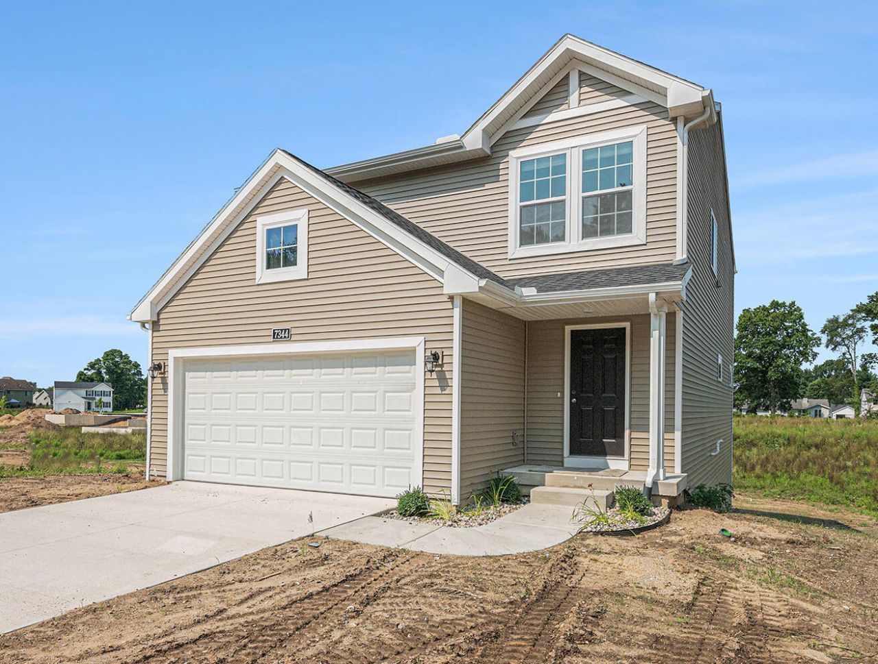 561 Needlewood Drive, Cedar Springs, MI 49319 Main Photo