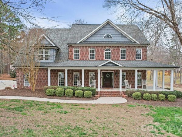 433 Laurel Crest Drive, Kannapolis, NC 28081