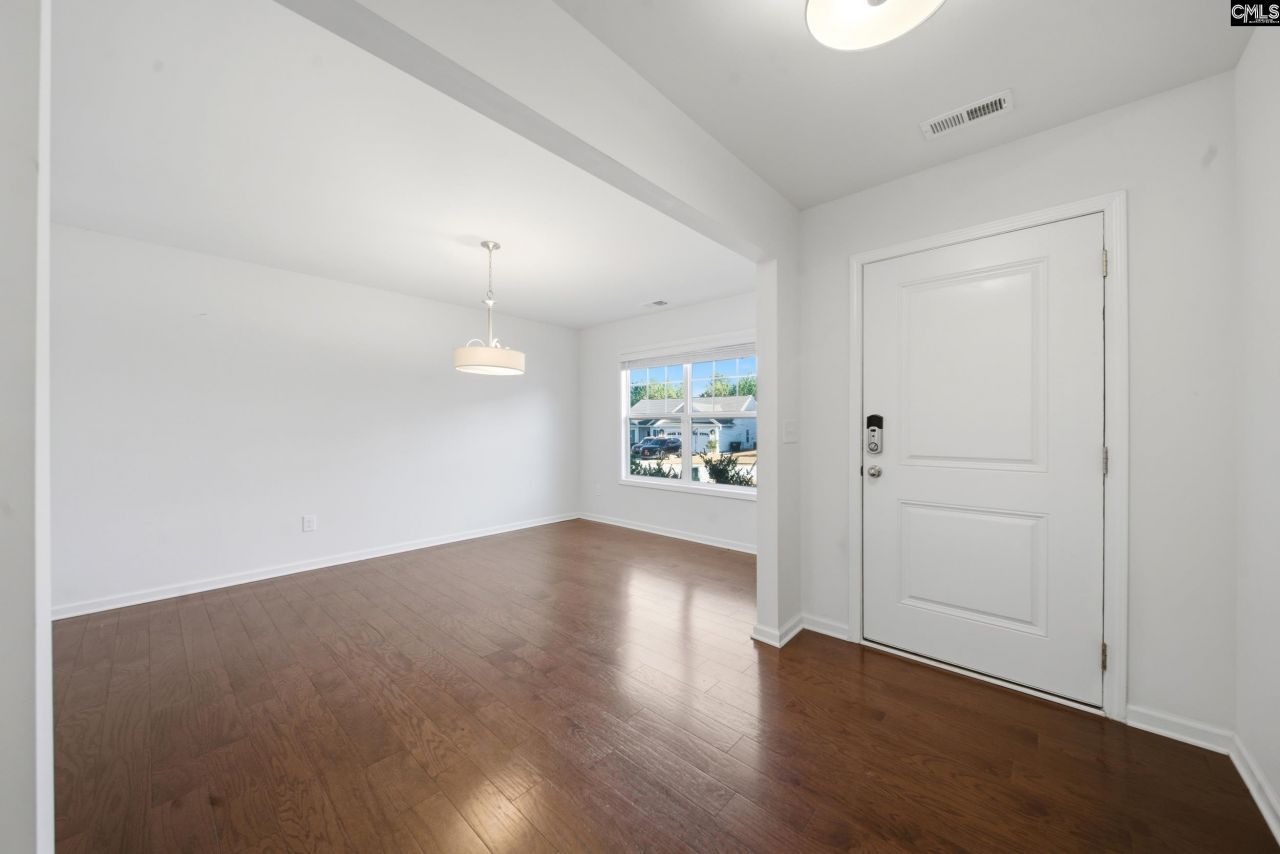 227 Turnfield Drive  Photo 5