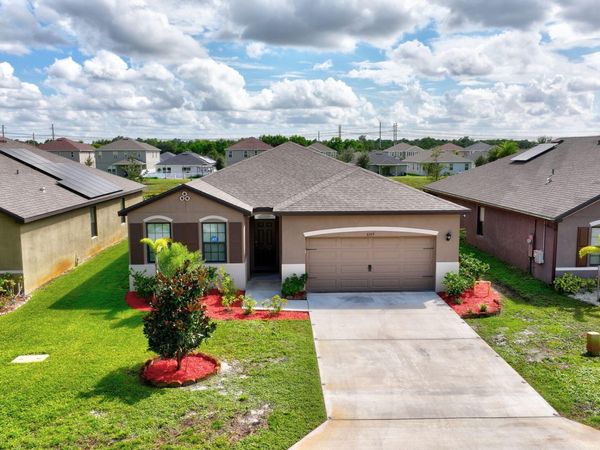 6343 NW Regent Street, Port St. Lucie, FL 34983