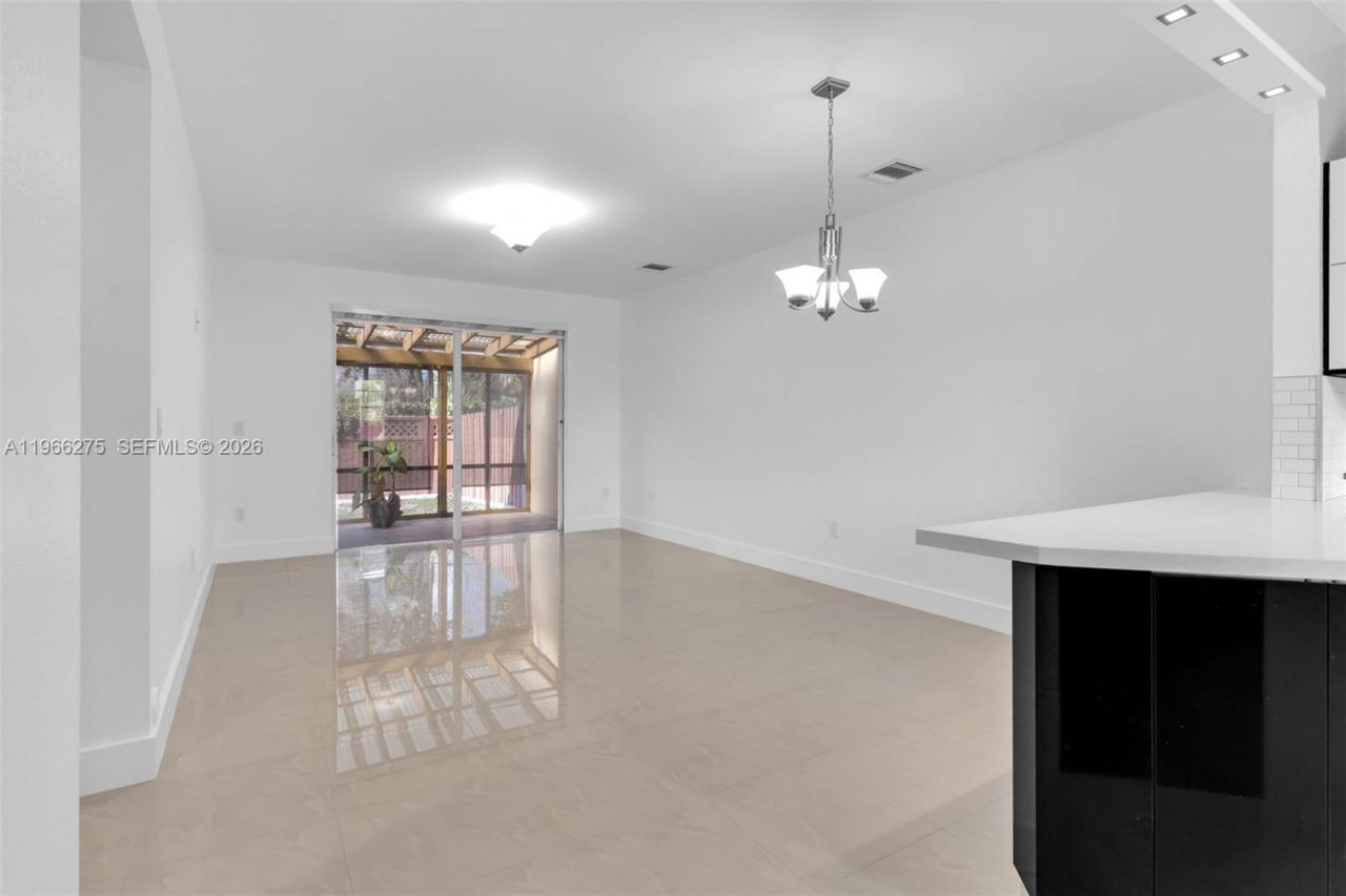 30 SE 6th Rd, Homestead, FL 33030 Photo