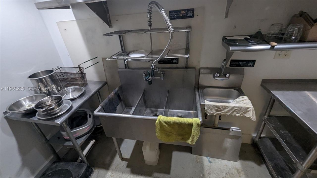 1020 71st St , Unit R-106, Miami Beach, FL 33141 Photo