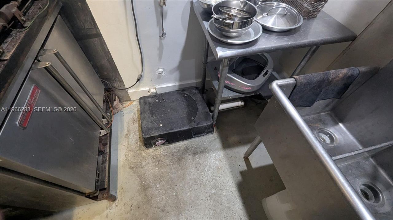 1020 71st St , Unit R-106, Miami Beach, FL 33141 Photo