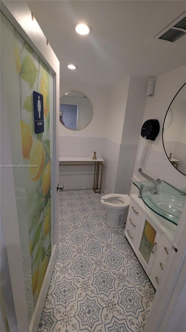 1020 71st St , Unit R-106, Miami Beach, FL 33141 Photo