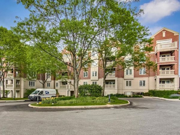 620 Homewood Avenue, Unit 405, Highland Park, IL 60035