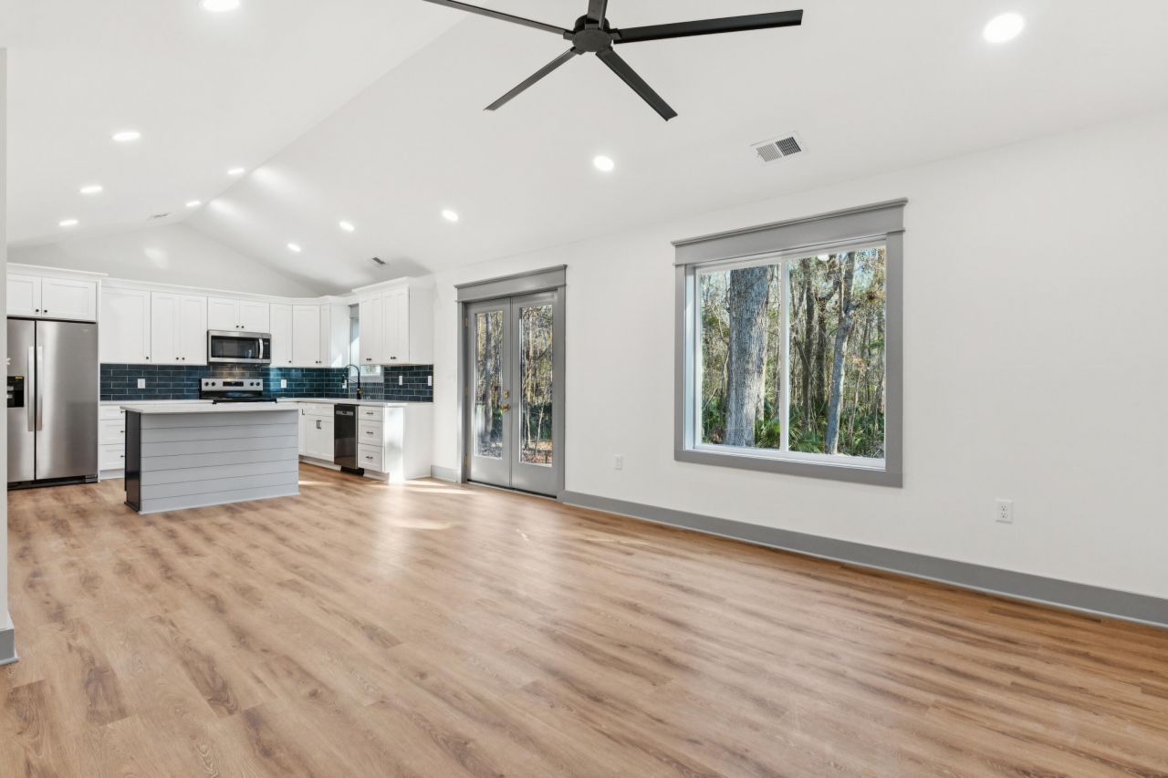 1011 Golf Course Parkway Photo 9