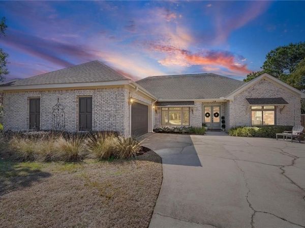 114 Pinnacle Court, Fairhope, AL 36532